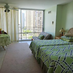 Waikiki At Ilikai Marina - Great By The - End Price! Honolulu